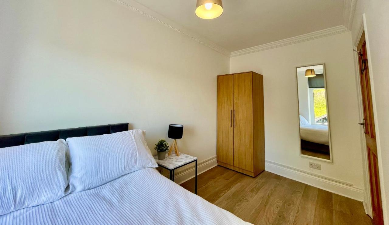 Huge Serviced Apartment With Free Parking Jesmond Exterior foto