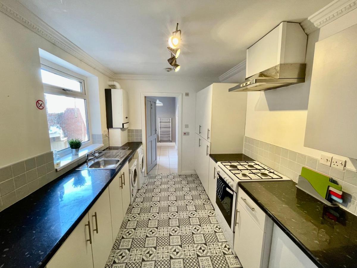 Huge Serviced Apartment With Free Parking Jesmond Exterior foto